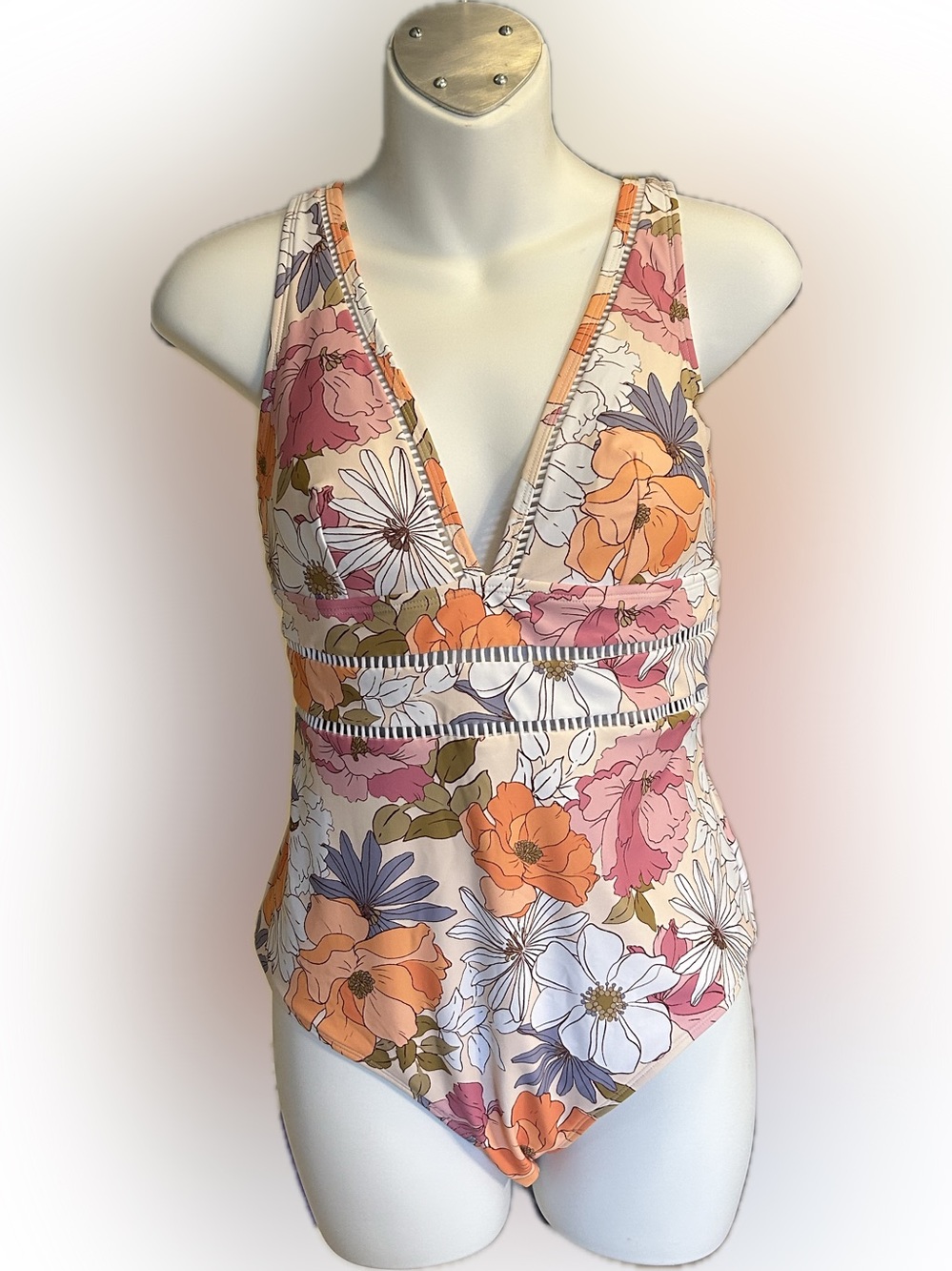 Cupshe Floral One-Piece Swimsuit in Peach, Pink, White & Blue Size M